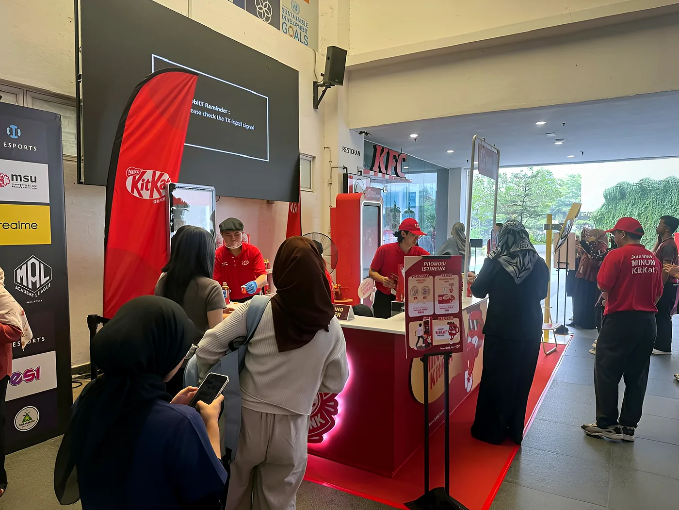 KITKAT Chocolate Drink Activation — photo 2