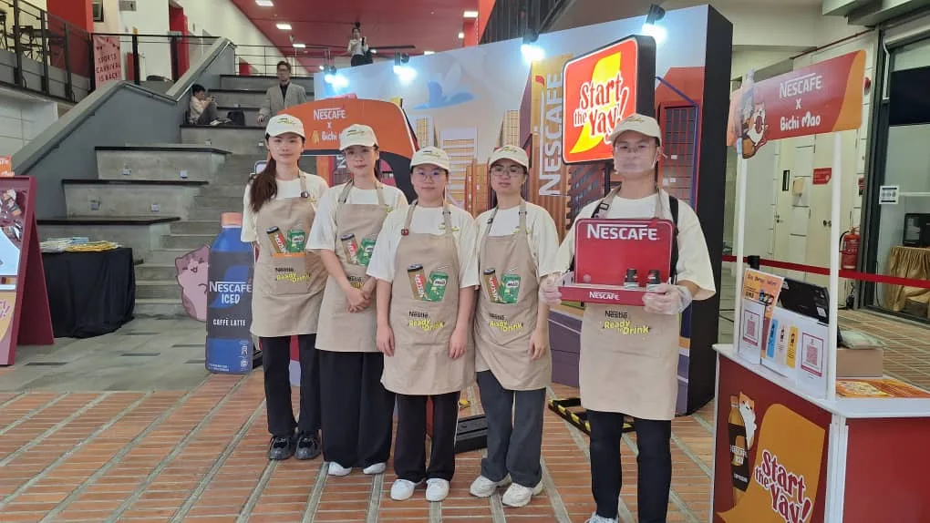 Nescafé "Start the Yay" OOH Activation — photo 1