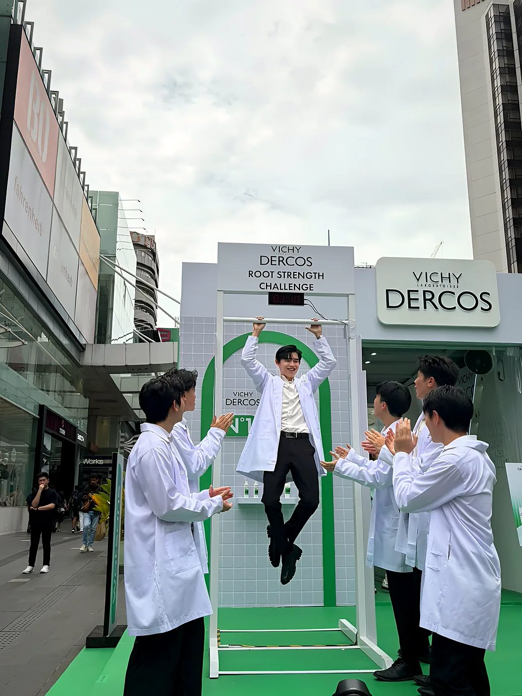 Vichy Dercos Activation — photo 10